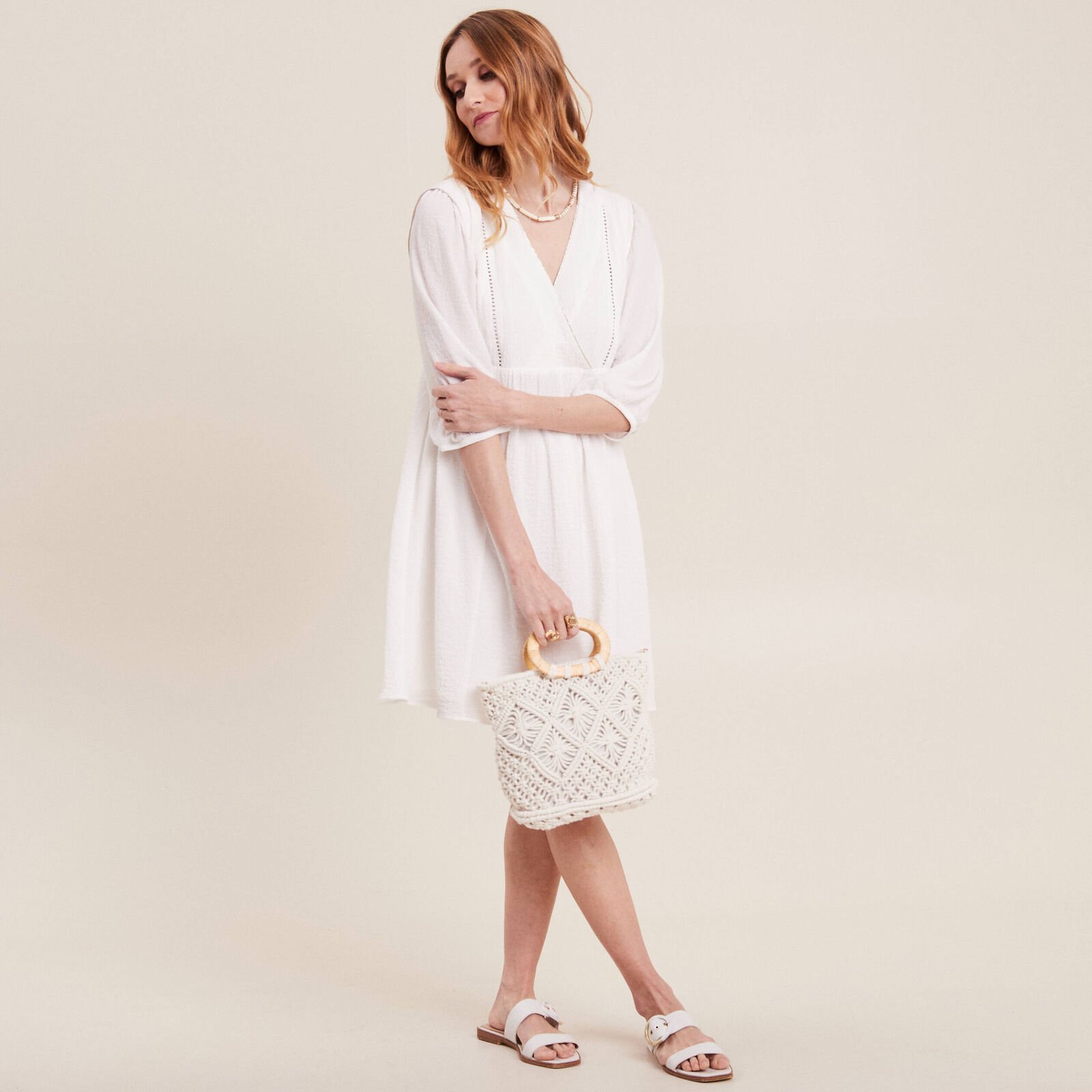 Robe evasee col cache coeur ecru vue de face 2