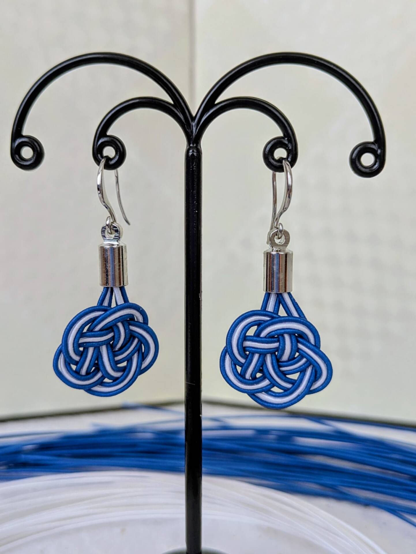 Boucles d'oreilles Umemusubi - Bleu & Blanc